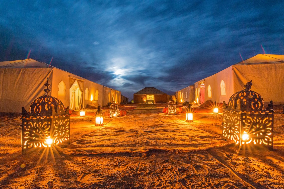 Desert Dinner in Marrakech: A Magical Evening Under the Stars